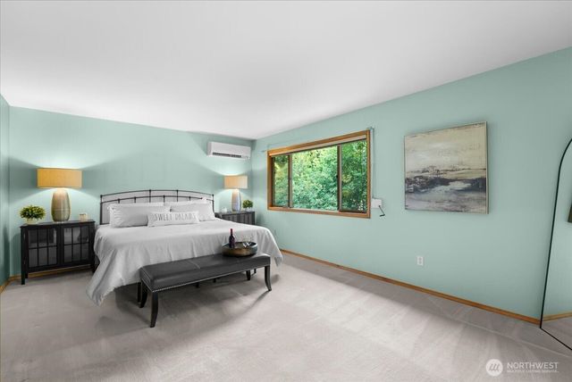 16690 SE 50th Place, Bellevue, WA 98006