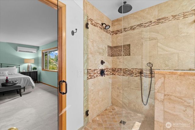16690 SE 50th Place, Bellevue, WA 98006
