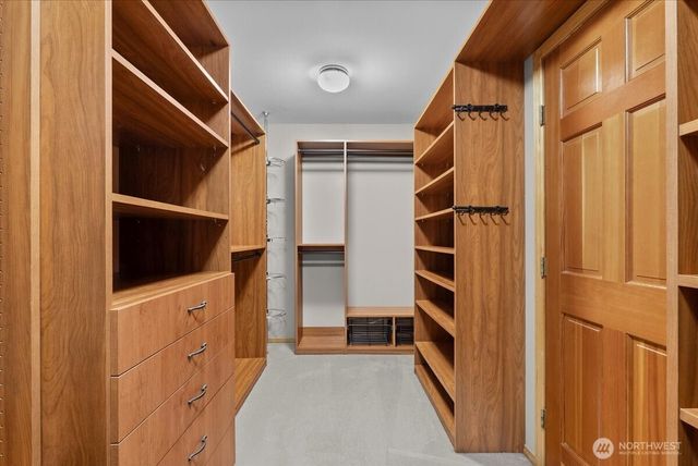 16690 SE 50th Place, Bellevue, WA 98006