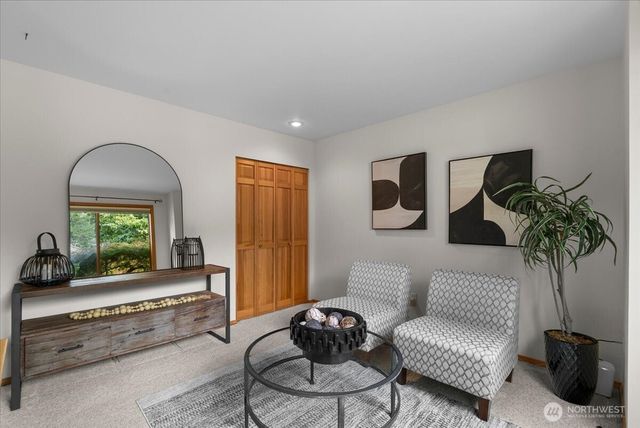 16690 SE 50th Place, Bellevue, WA 98006