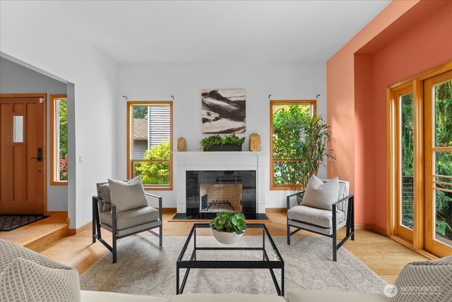 16690 SE 50th Place, Bellevue, WA 98006