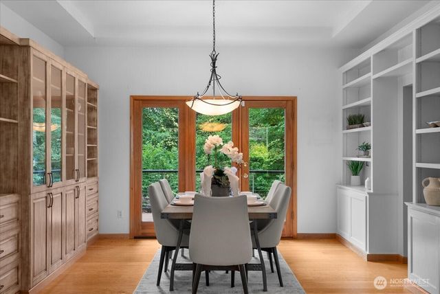 16690 SE 50th Place, Bellevue, WA 98006