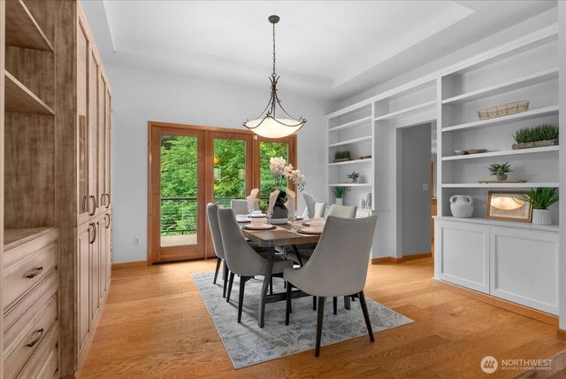 16690 SE 50th Place, Bellevue, WA 98006