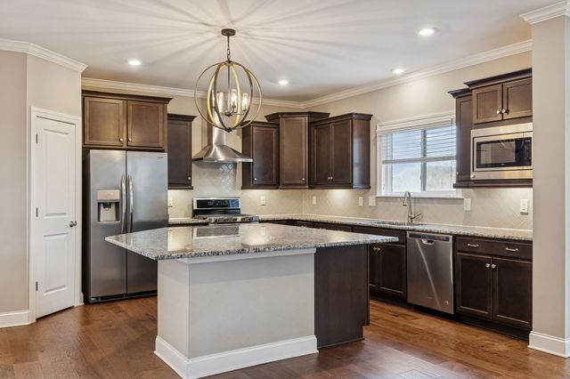 1313 Greenstone Ln, Nashville, TN 37221