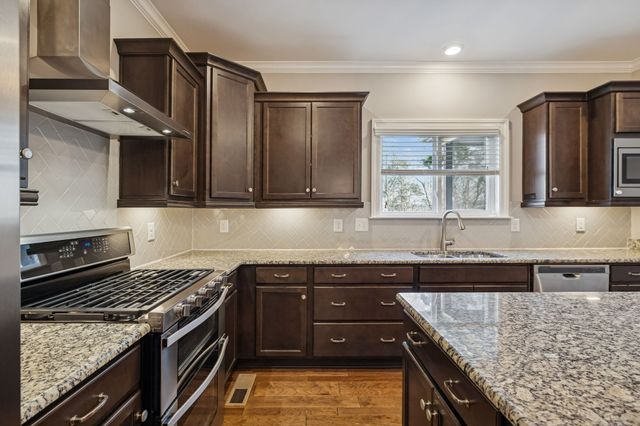 1313 Greenstone Ln, Nashville, TN 37221