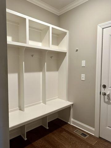 1313 Greenstone Ln, Nashville, TN 37221