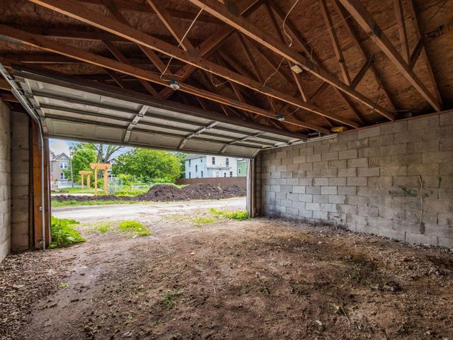 100 S Oakley Avenue, Columbus, OH 43204