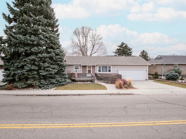 1436 PARKHILL DRIVE, Billings, MT 59102