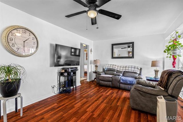 4328 Koeln Avenue, St Louis, MO 63116