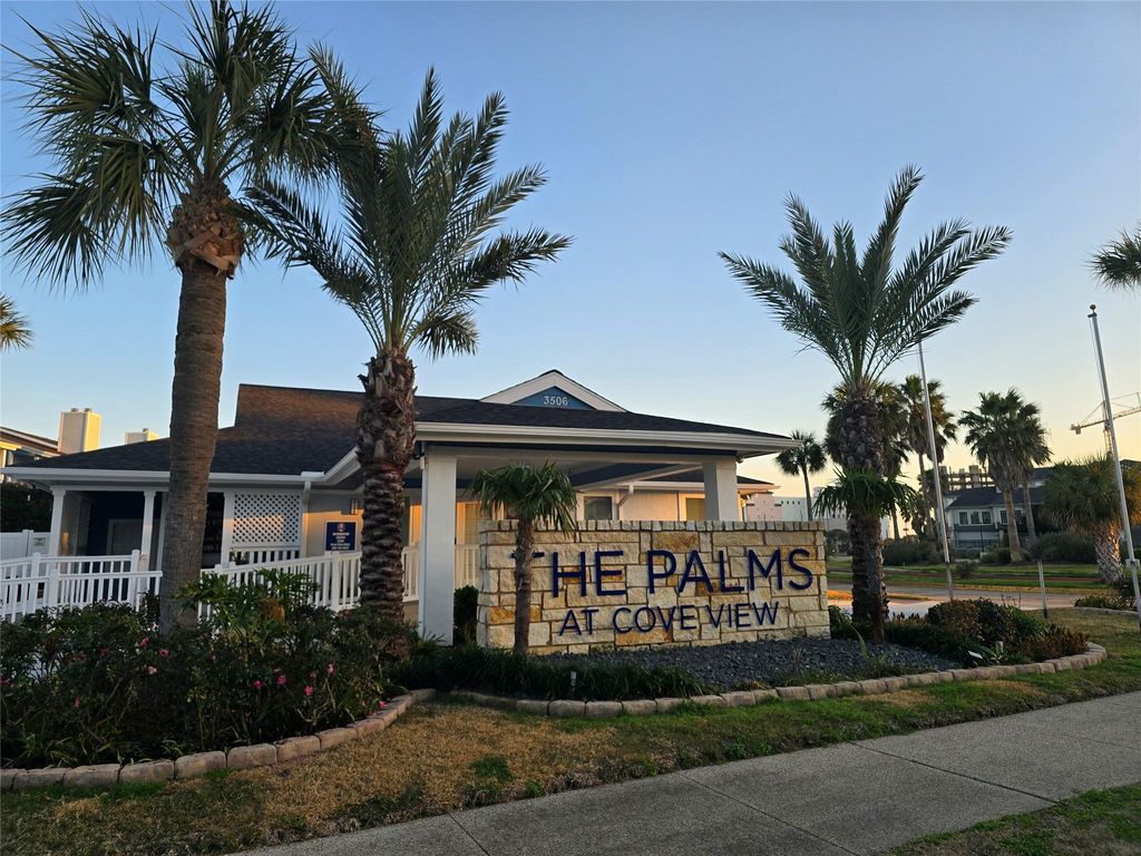 3506 Cove View Boulevard 1324, Galveston, TX 77554