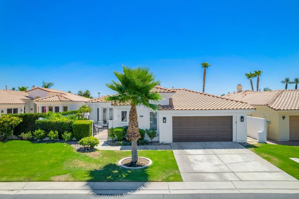 Image 6 of property listing at 50580 Spyglass Hill Drive, La Quinta, CA 92253