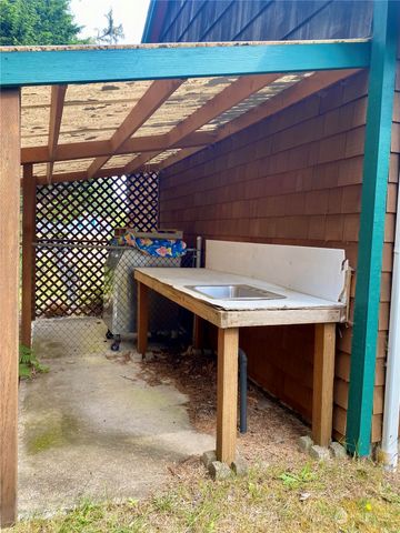 24505 P Street, Ocean Park, WA 98640