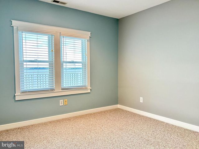 2513 BARRISON POINT RD, Essex, MD 21221