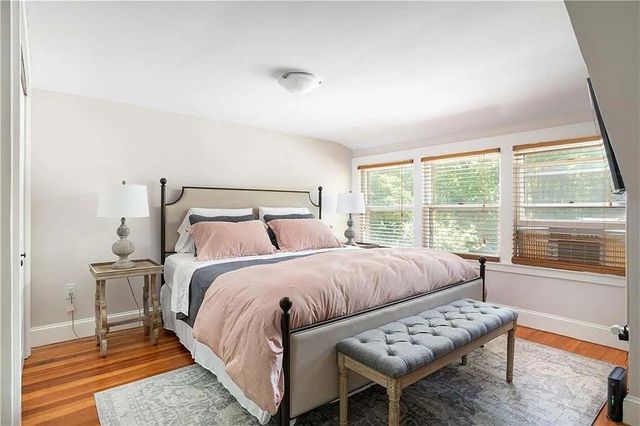 75 Green End Avenue 1, Middletown, RI 02842