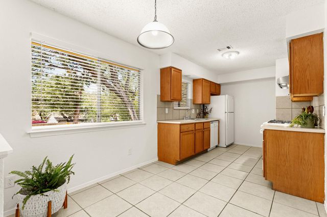 7908 Peaceful Hill LN, Austin, TX 78748