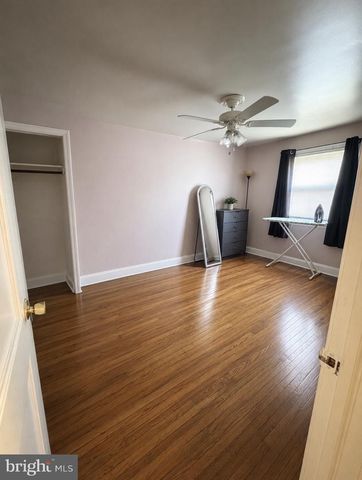 7511 SHERWOOD RD, Philadelphia, PA 19151