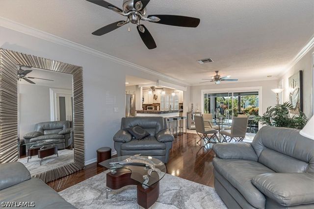 3271 Boca Ciega DR D50, Naples, FL 34112