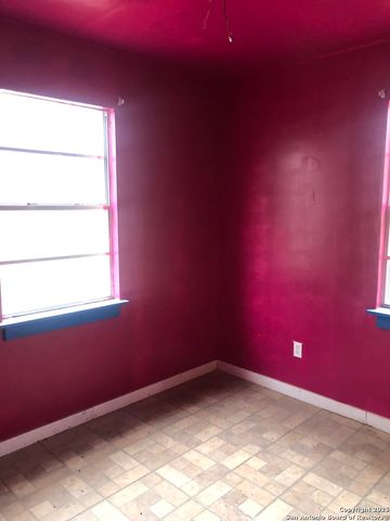 156 County Road 781, Natalia, TX 78059