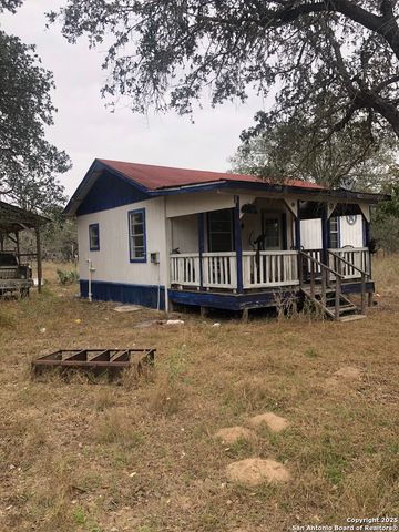 156 County Road 781, Natalia, TX 78059