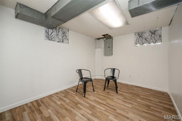 10524 Saint Henry Lane, St Ann, MO 63074