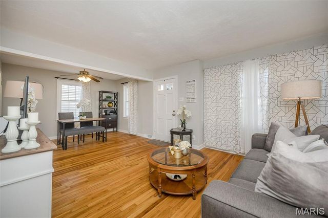 10524 Saint Henry Lane, St Ann, MO 63074