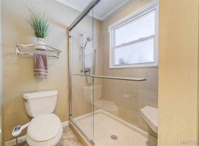 910 N Saint Jacques Street, Florissant, MO 63031