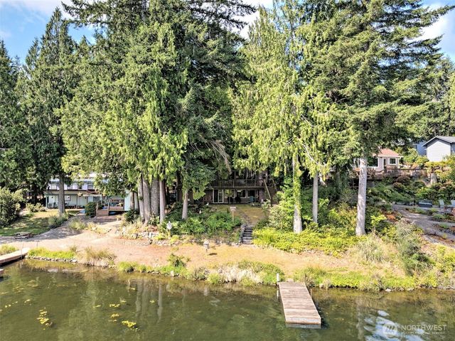 910 E St Andrews Drive, Shelton, WA 98584