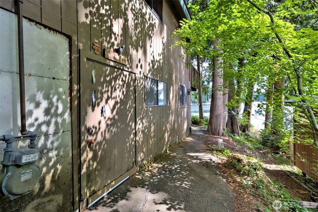 910 E St Andrews Drive, Shelton, WA 98584
