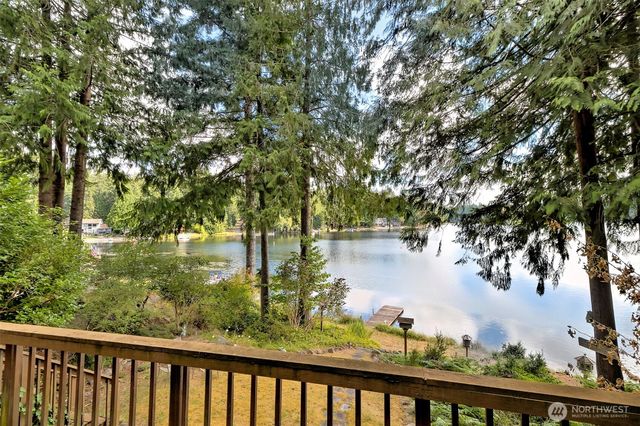 910 E St Andrews Drive, Shelton, WA 98584