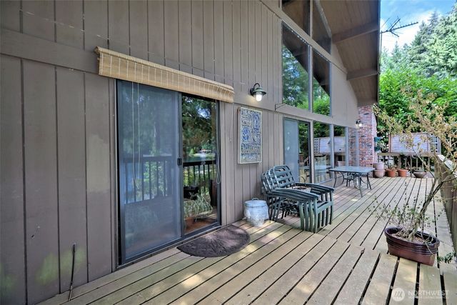 910 E St Andrews Drive, Shelton, WA 98584