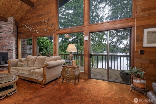 910 E St Andrews Drive, Shelton, WA 98584