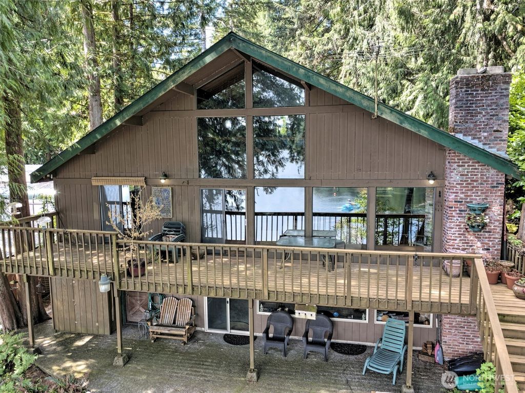 910 E St Andrews Drive, Shelton, WA 98584