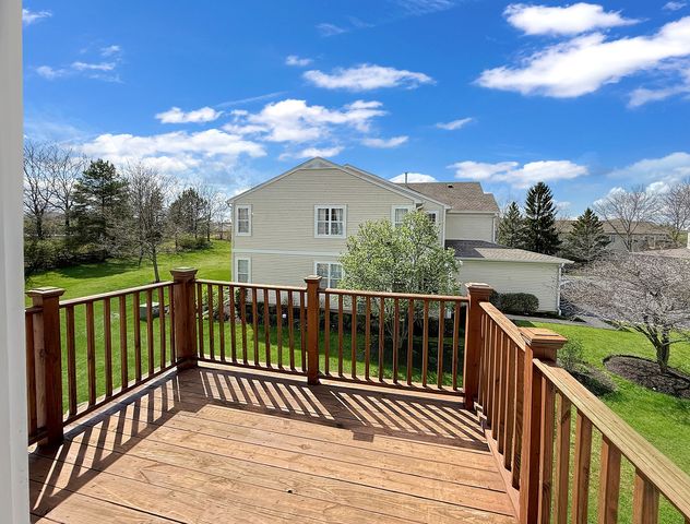 3078 Falling Waters Lane 3078, Lindenhurst, IL 60046