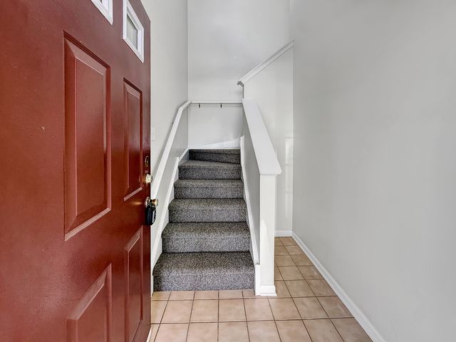 3078 Falling Waters Lane 3078, Lindenhurst, IL 60046