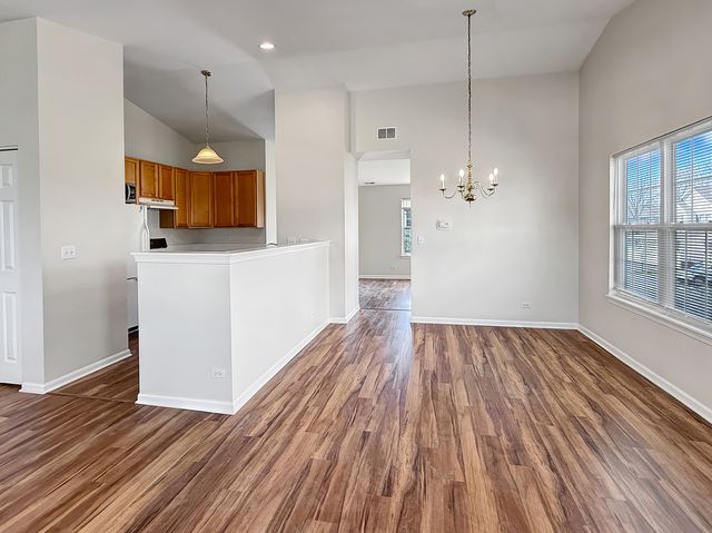 3078 Falling Waters Lane 3078, Lindenhurst, IL 60046