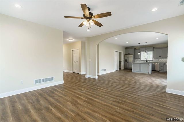 23013 Helen, Southfield, MI 48033