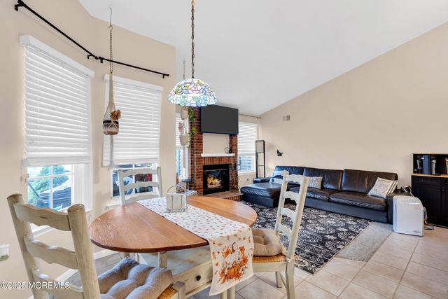 1061 Buckingham Drive B, Manchester, NJ 08759