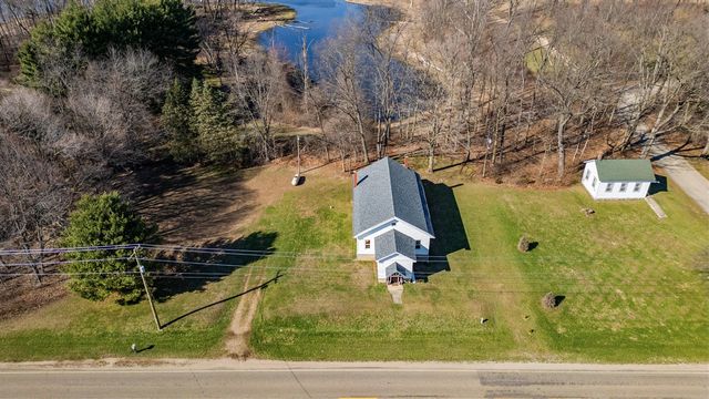 13060 Broadway Road, Three Rivers, MI 49093
