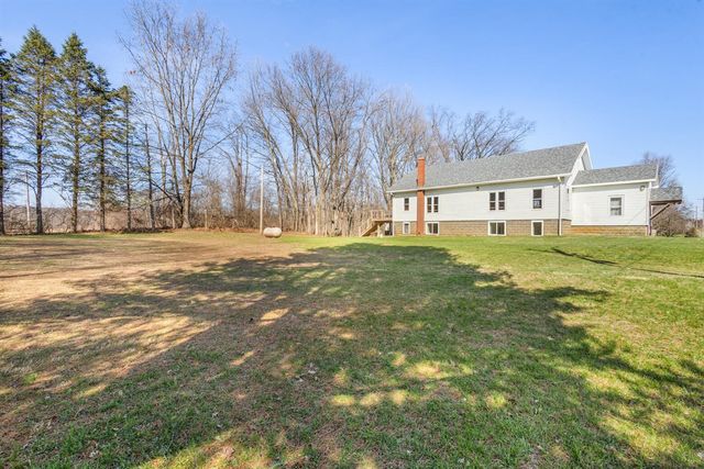 13060 Broadway Road, Three Rivers, MI 49093