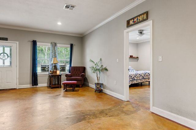 465 Frostdale Drive, Elm Mott, TX 76640