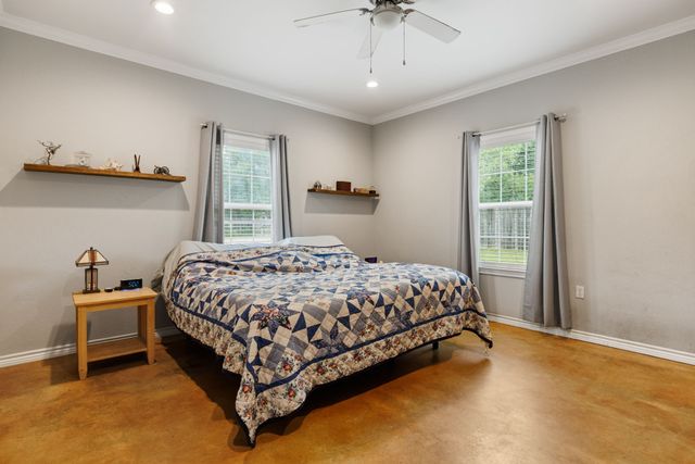 465 Frostdale Drive, Elm Mott, TX 76640