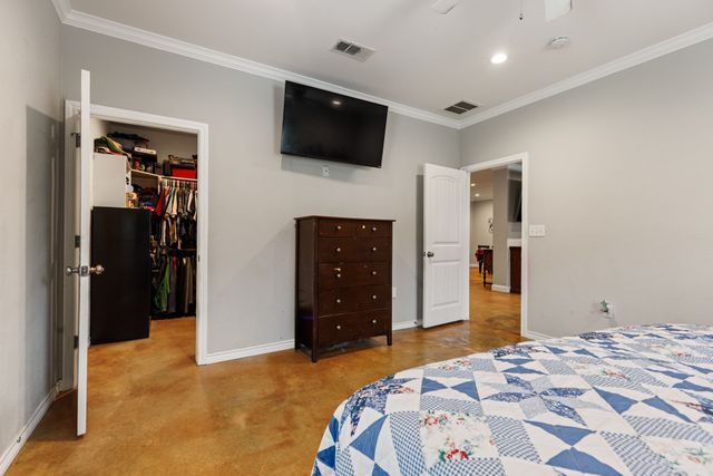 465 Frostdale Drive, Elm Mott, TX 76640
