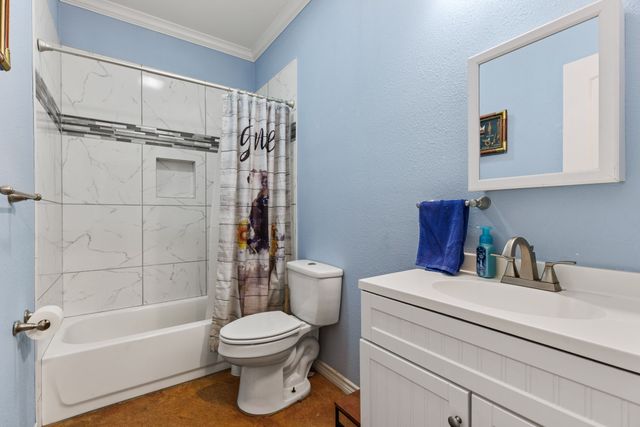465 Frostdale Drive, Elm Mott, TX 76640