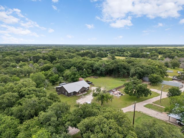 465 Frostdale Drive, Elm Mott, TX 76640