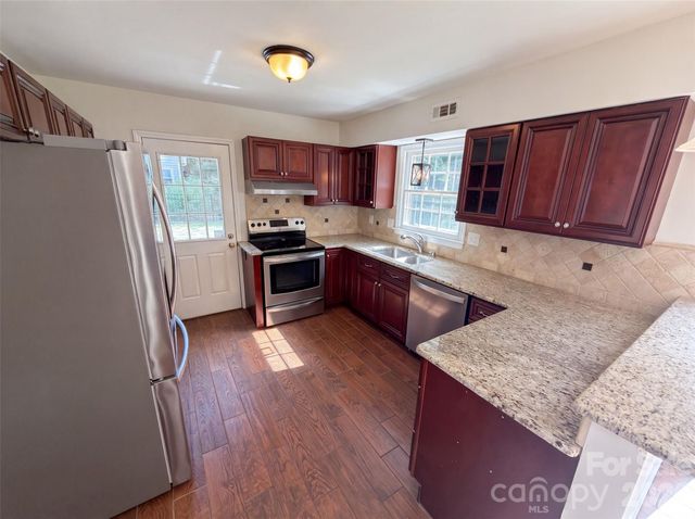 8909 Danson Drive, Charlotte, NC 28277