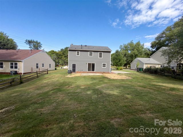 8909 Danson Drive, Charlotte, NC 28277