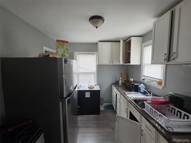 9369 Sanilac Street, Detroit, MI 48224