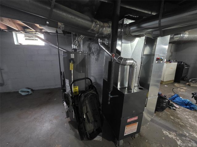 9369 Sanilac Street, Detroit, MI 48224