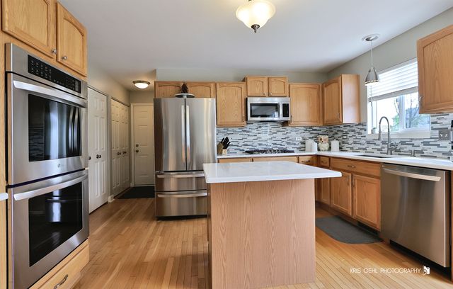 6517 Donegal Lane, Mchenry, IL 60050