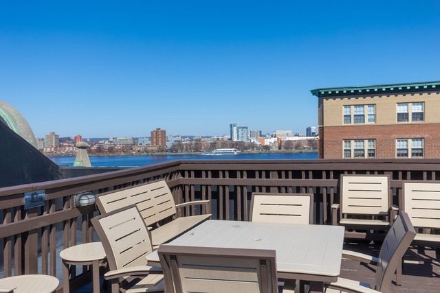 4 Charlesgate E 106, Boston, MA 02215